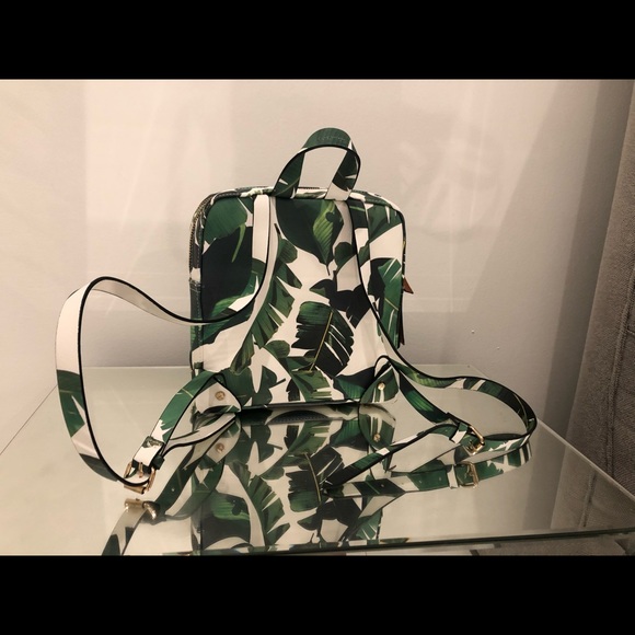 Zara backpack - Picture 2 of 4